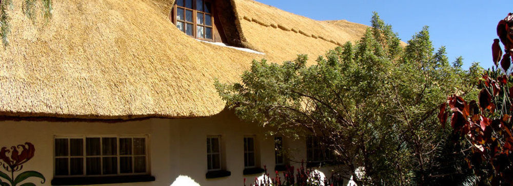 Parrot Lodge Булавайо Екстериор снимка